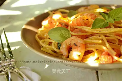 Tomato shrimp pasta