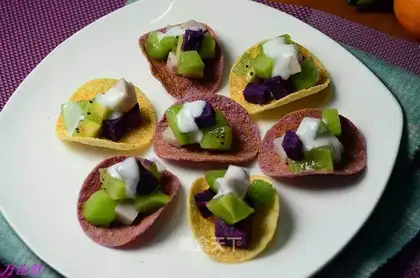 Cream chips fruit tower