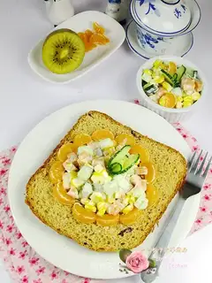 Ham corn salad toast