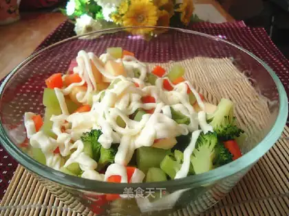 A gravy salad