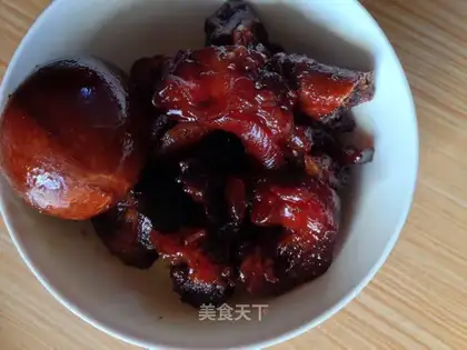 Ginger pig's feet