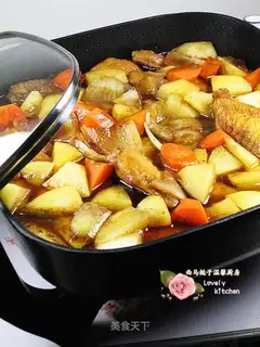 Three juicy pots