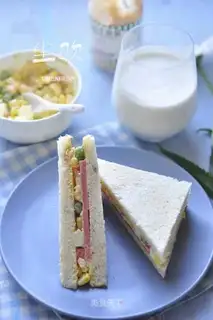 Ham salad sandwich