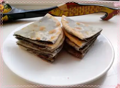 Sweet sesame pancakes