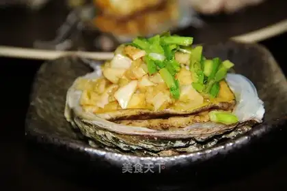 Garlic fans steam little abalone