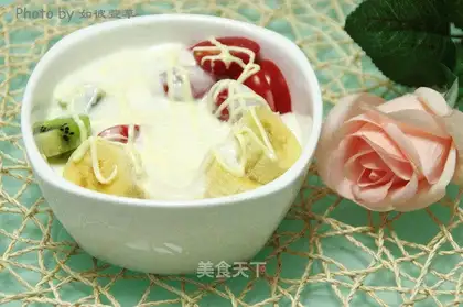 Fruit salad yogurt