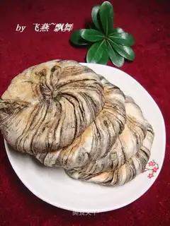 Scrambled onion sauce pancakes