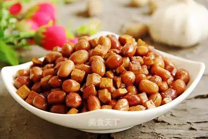 Tofu fried peanuts