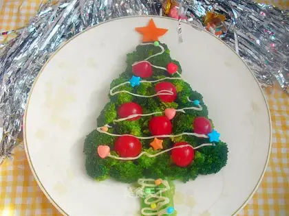 Christmas tree salad