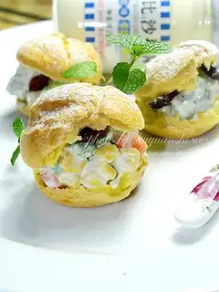 Fruit salad puff