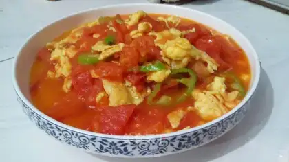 Tomato fried eggs