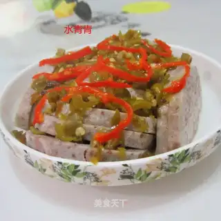 Sour peppers, taro