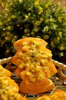 Gold and yellow salad bread