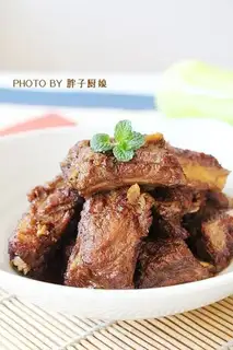 Red burn ribs