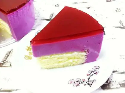 A lasagna cream cake