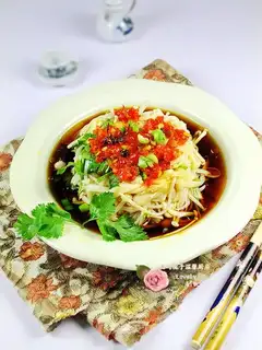 Spicy golden mushrooms