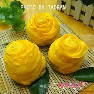 Pumpkin toad rose bag