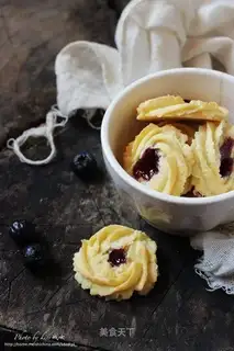 Blueberry sauce cookies