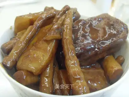 The ribs are burning pastry