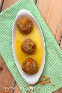 Worm grass and meatballs