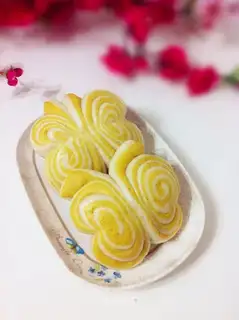 Double butterflies