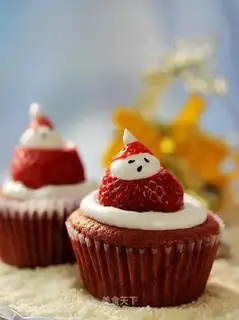 Santa's Cupcake