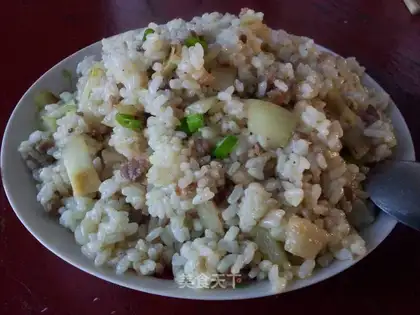 Onion meat fried rice