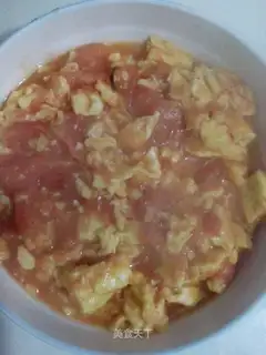 Tomato fried eggs