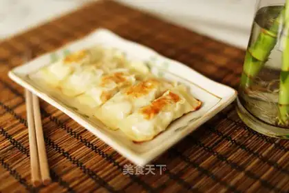 Simple fried dumplings