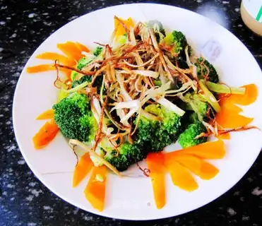 Onion broccoli