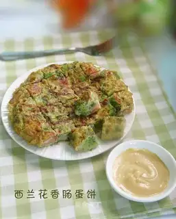 Orchid sausage omelet
