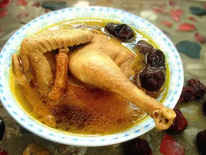 Chicken soup with red dates