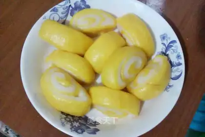 Pumpkin buns