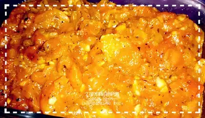 Homemade tomato pizza sauce