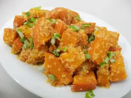 Steamed pumpkin with rice flour