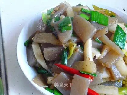 Pickled cabbage and konjac tofu