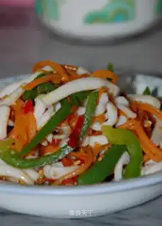 stir-fried three shredded peppers