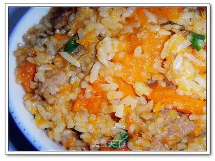 Braised rice with pumpkin pork slices