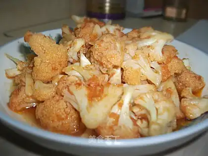 Cauliflower in tomato sauce