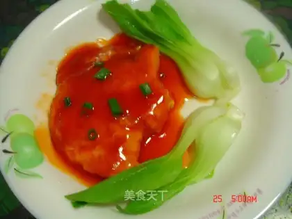 Poached eggs in tomato sauce