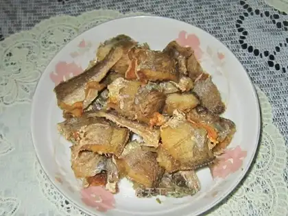 Dry fried yellow croaker