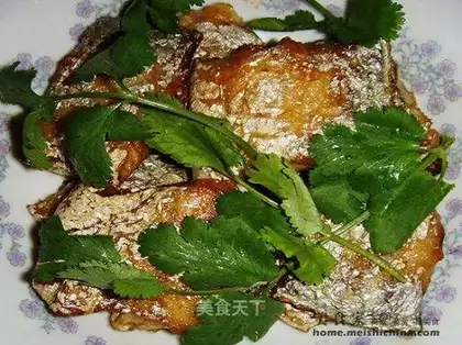 Pan-fried hairtail