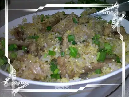Steamed pork ribs with glutinous rice