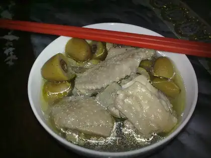 Green olive chicken soup