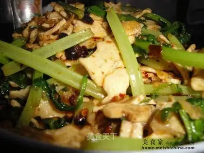 stir-fried black bean with thousands of slices of celery