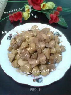 Stewed pork with taro in red sauce