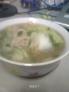 White water boiled meatballs