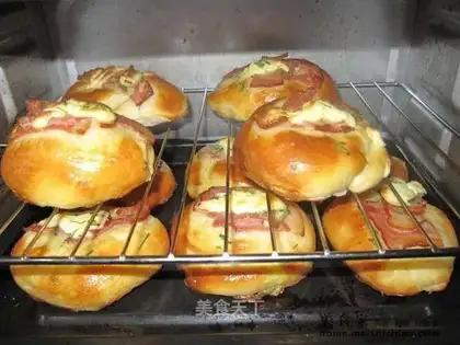 Cheese-bacon bread