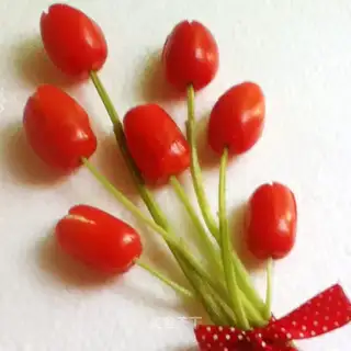 Tomato tulips
