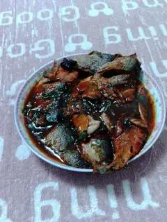 Garbage sardines